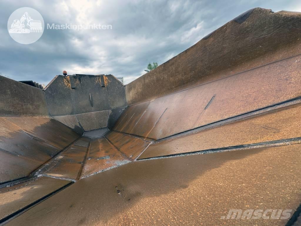 Moxy MT 25 Зчленовані самоскиди