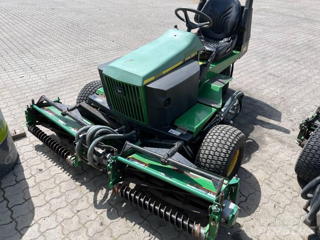 John Deere 2653 Самохідні газонокосарки