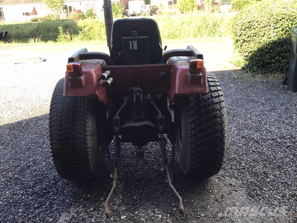 Case IH 255 Трактори