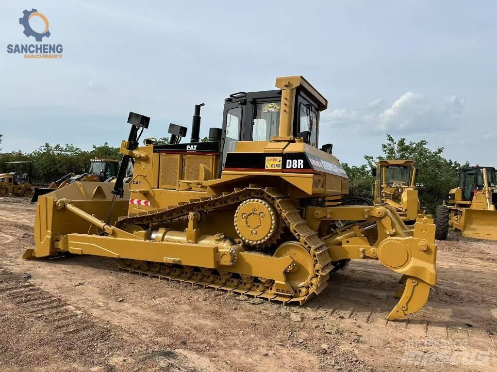 CAT D8R Гусеничні бульдозери