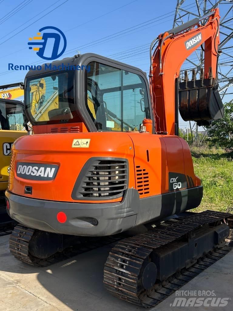 Doosan DX 60 Гусеничні екскаватори