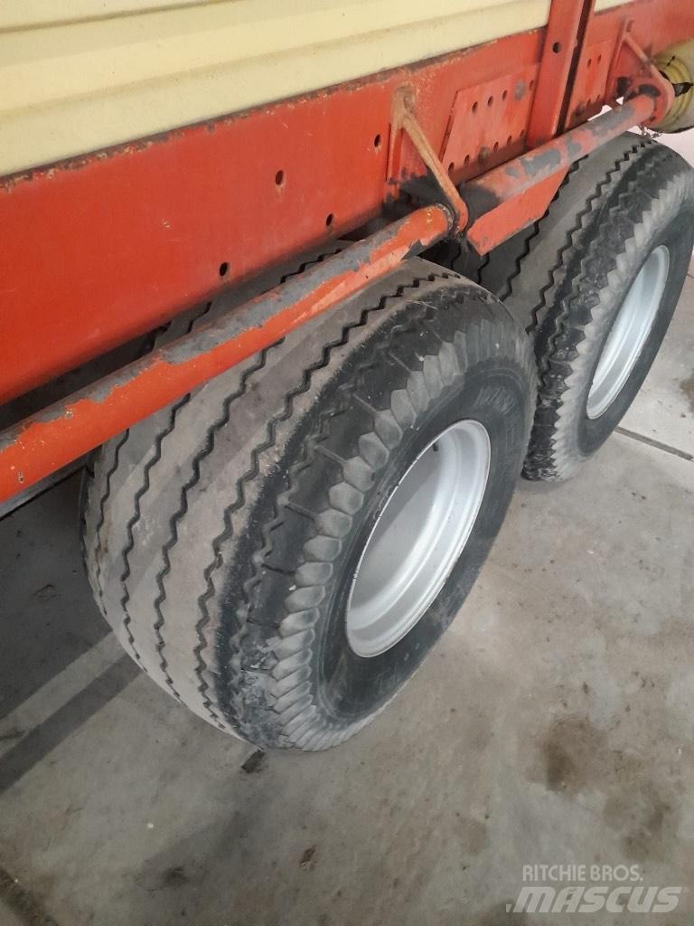 Krone Turbo 5000 Причепи із самозавантаженням
