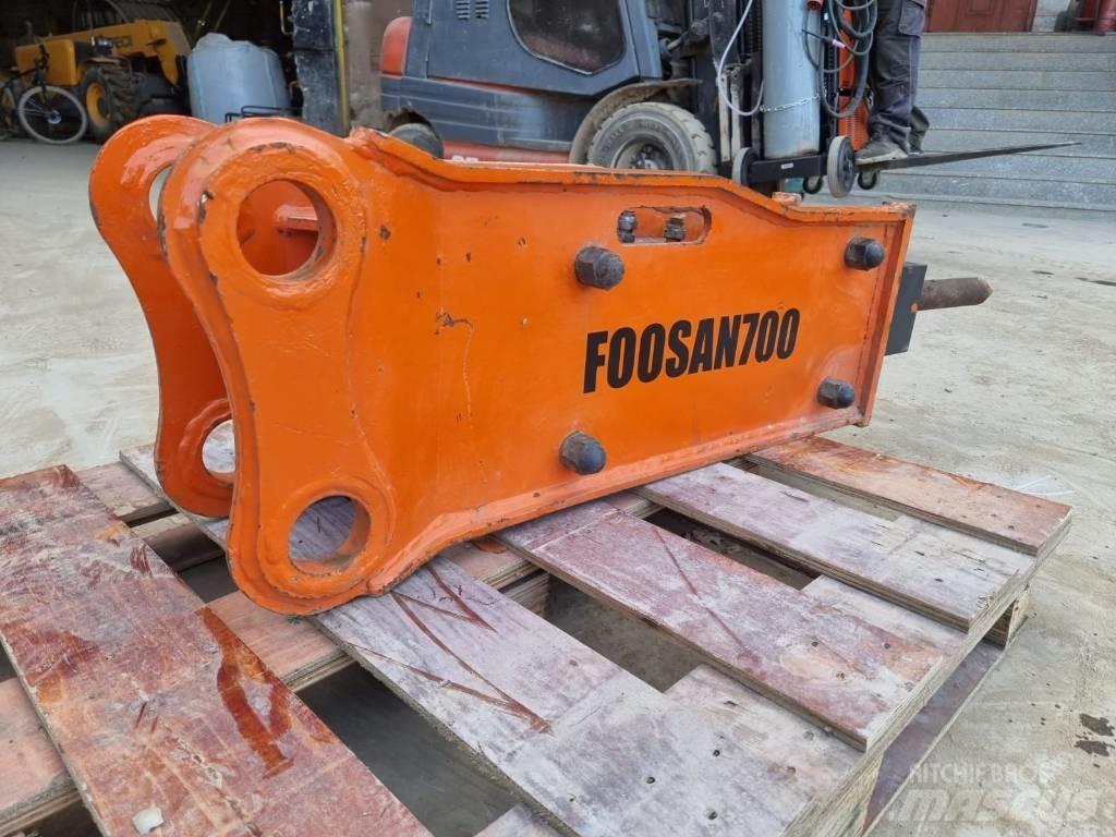  Foosan 700 Плуги