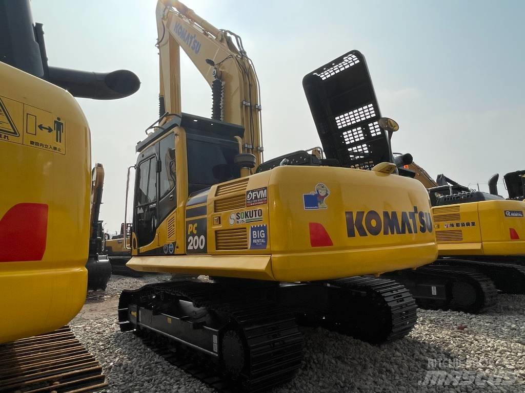 Komatsu PC 200 Гусеничні екскаватори