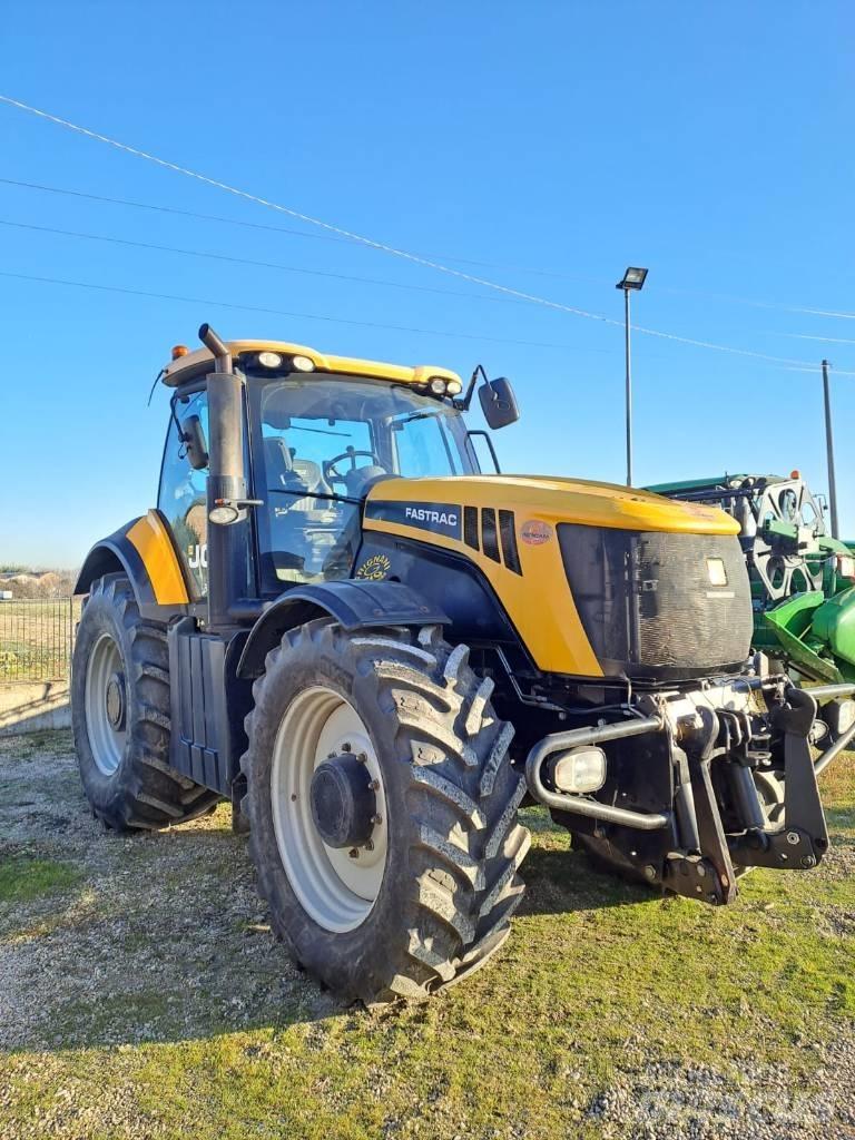 JCB Fastrac 8250 Трактори