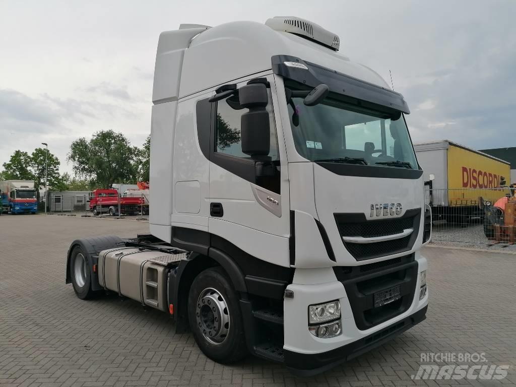 Iveco AS440ST/P Тягачі