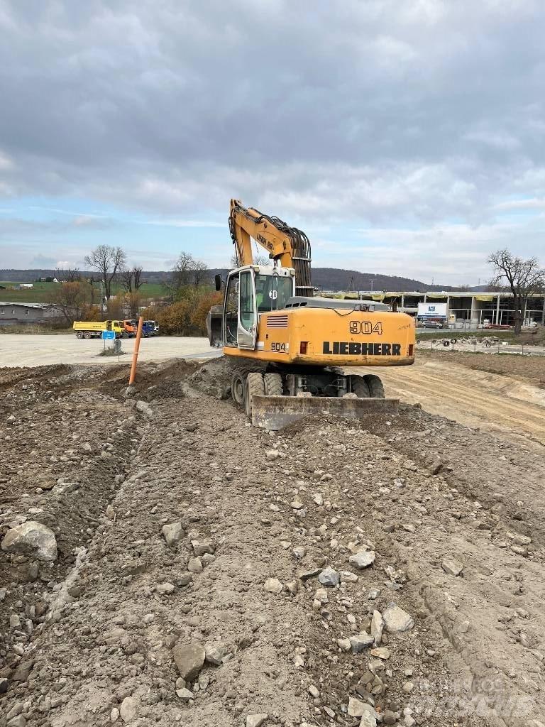 Liebherr A-904 900 Колісні екскаватори