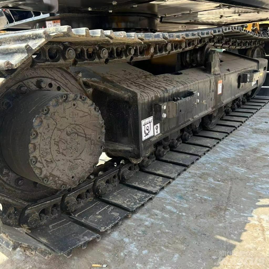 Sany 135C Гусеничні екскаватори