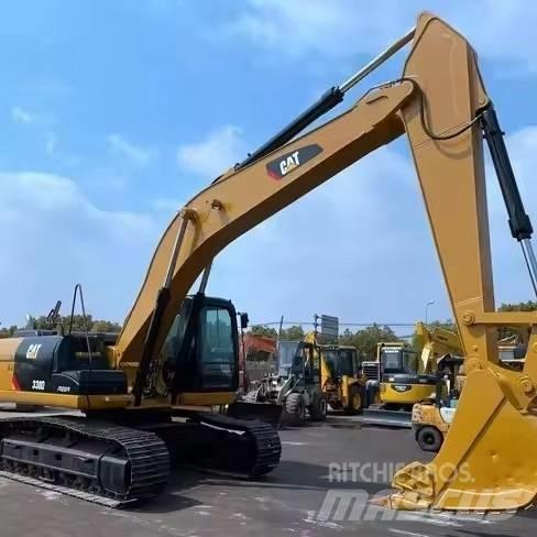 CAT 330 D Гусеничні екскаватори