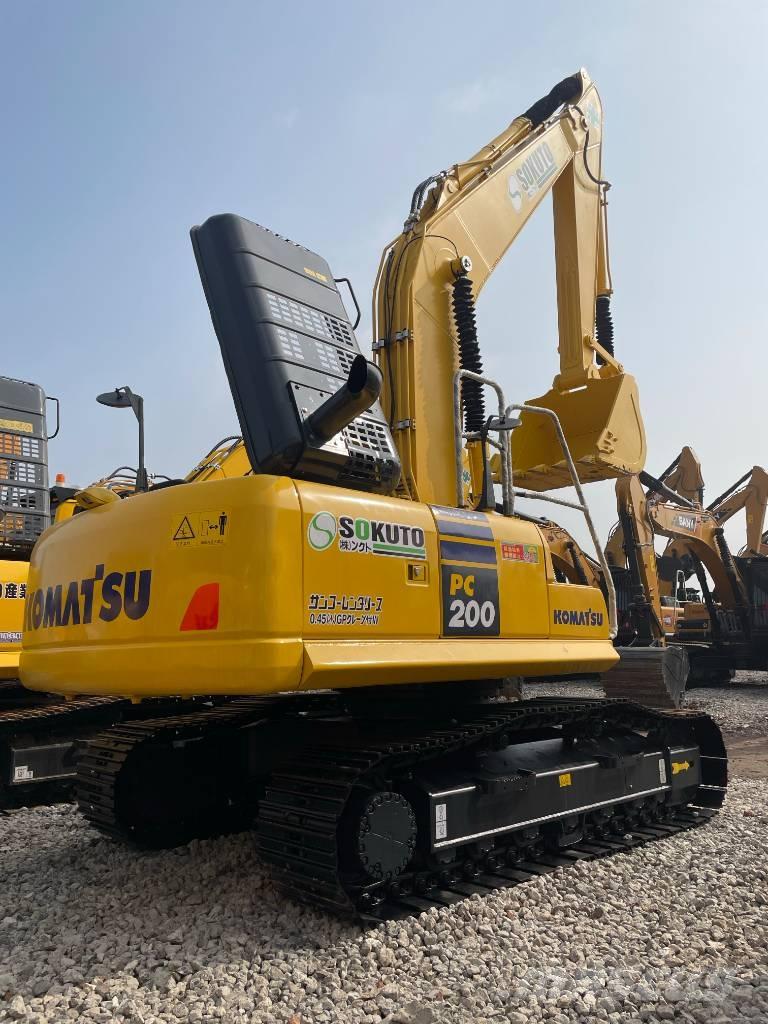 Komatsu PC 200 Гусеничні екскаватори