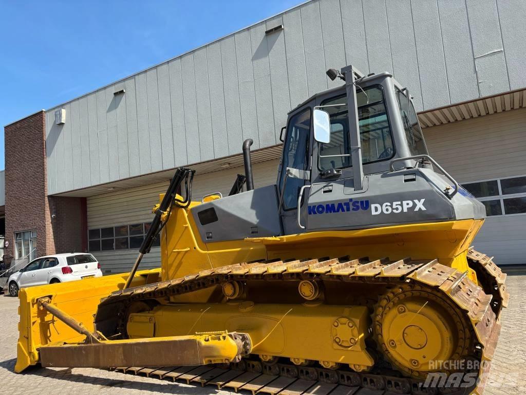 Komatsu D 65 PX-12 Гусеничні бульдозери