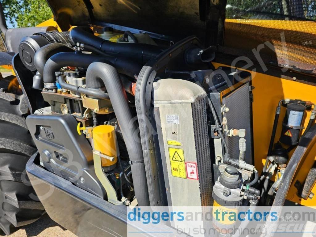 JCB 526-56 Agri Телескопічний навантажувач