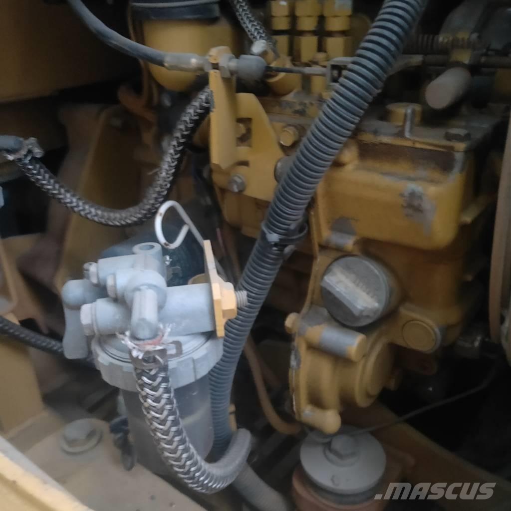 CAT 302CR Міні-екскаватори < 7т