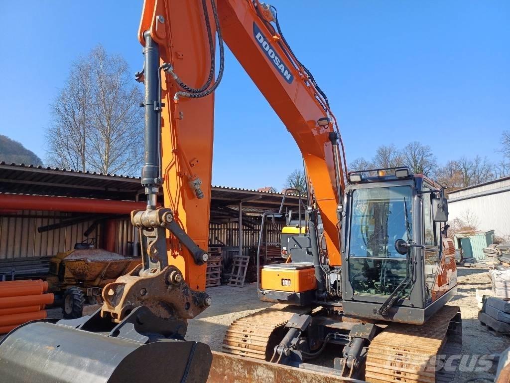 Doosan DX140LC-7 Гусеничні екскаватори