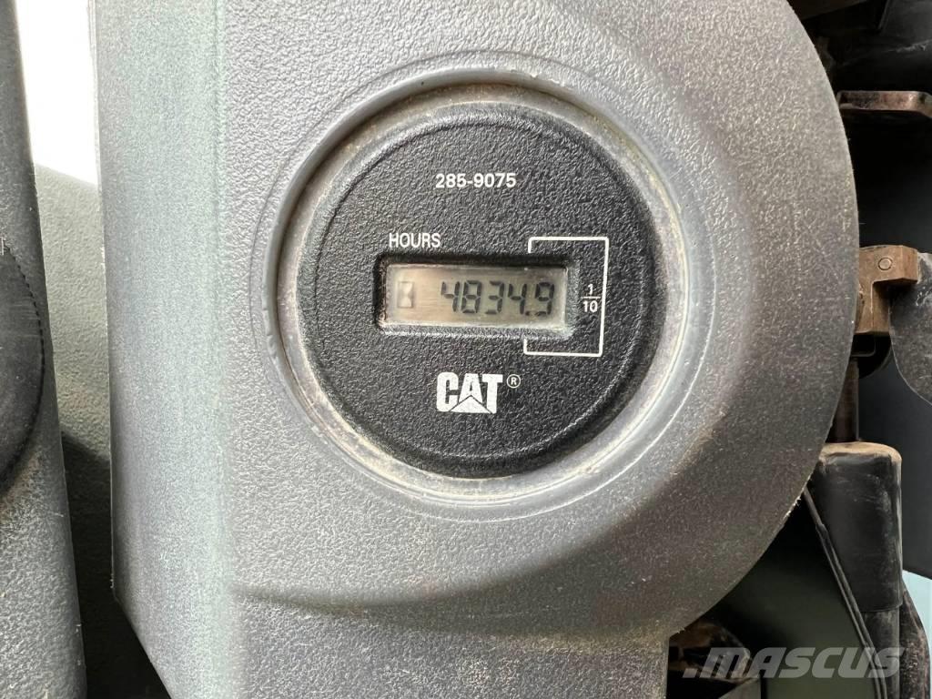 CAT CP74 Грунтові котки