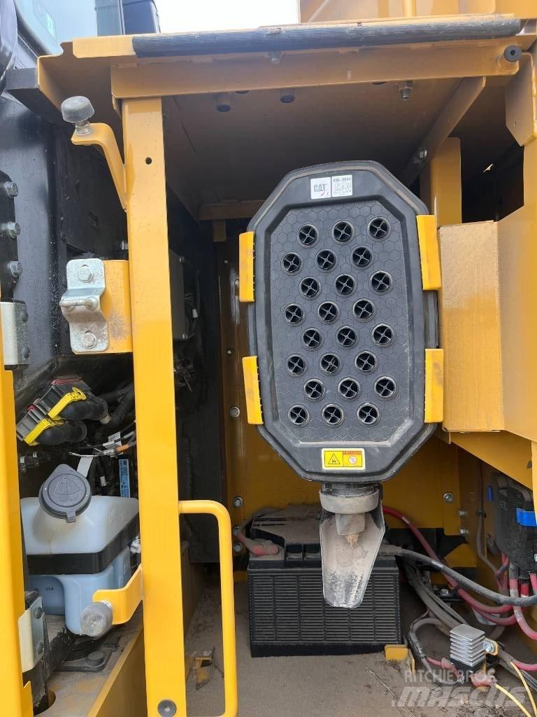 CAT 336 Гусеничні екскаватори