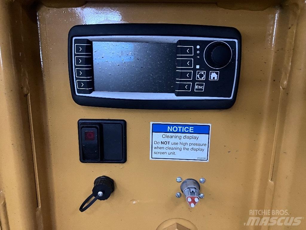 Haybuster H1135 Роздрібнювачі, різаки і розпаковувачі тюків