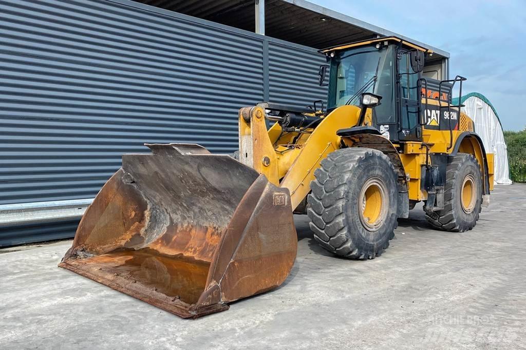 CAT 962M Фронтальні навантажувачі