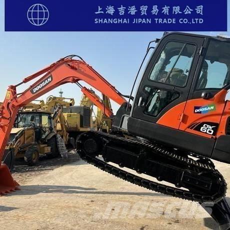 Doosan DX 60 Гусеничні екскаватори