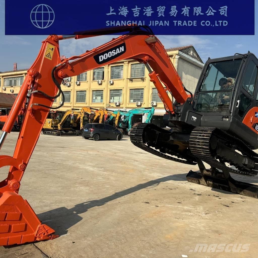 Doosan DX 60 Гусеничні екскаватори