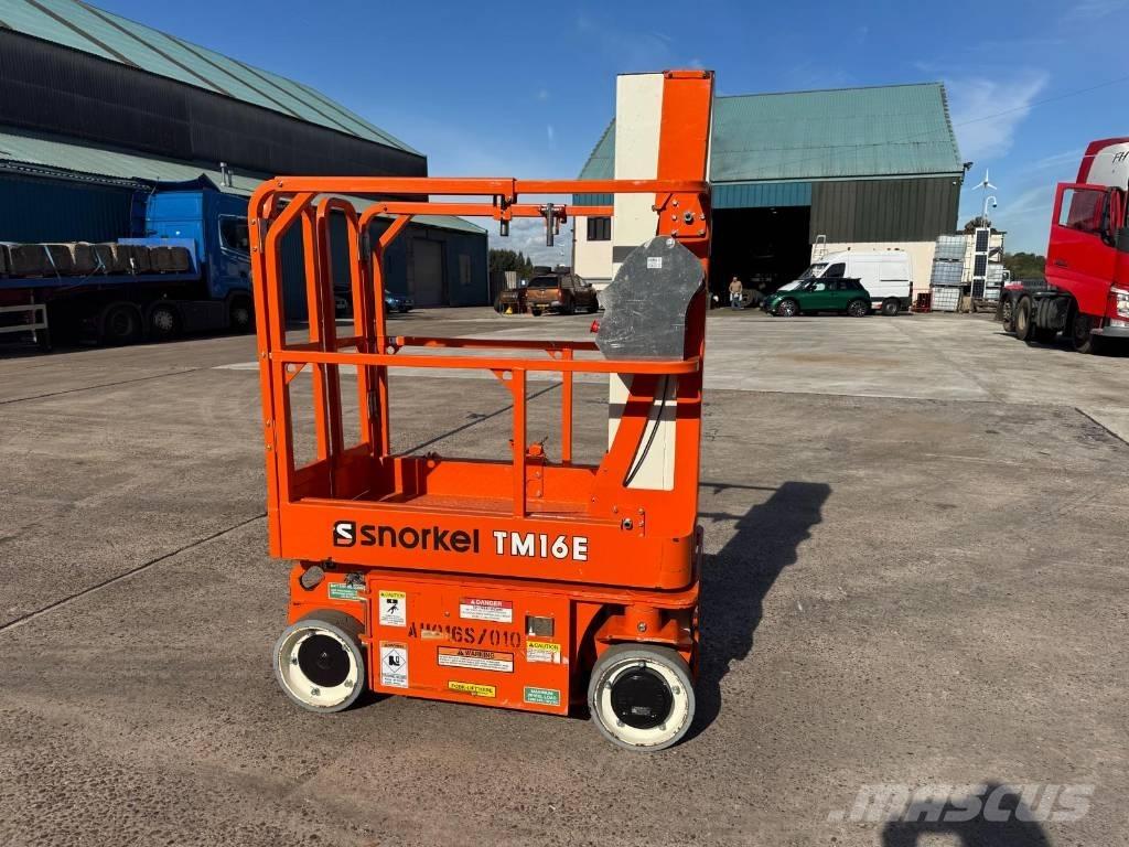 Snorkel TM 16E Вертикальні щоглові підйомники