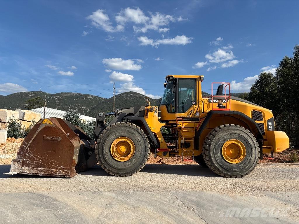 Volvo L 260 H Фронтальні навантажувачі
