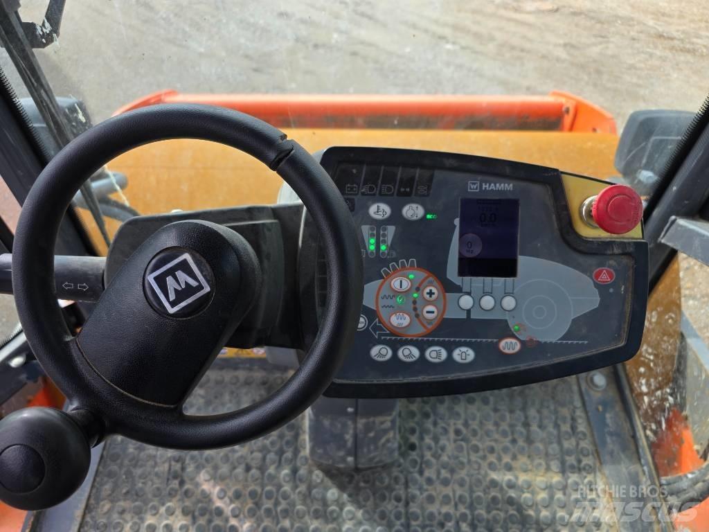 Hamm H13i VIO Грунтові котки