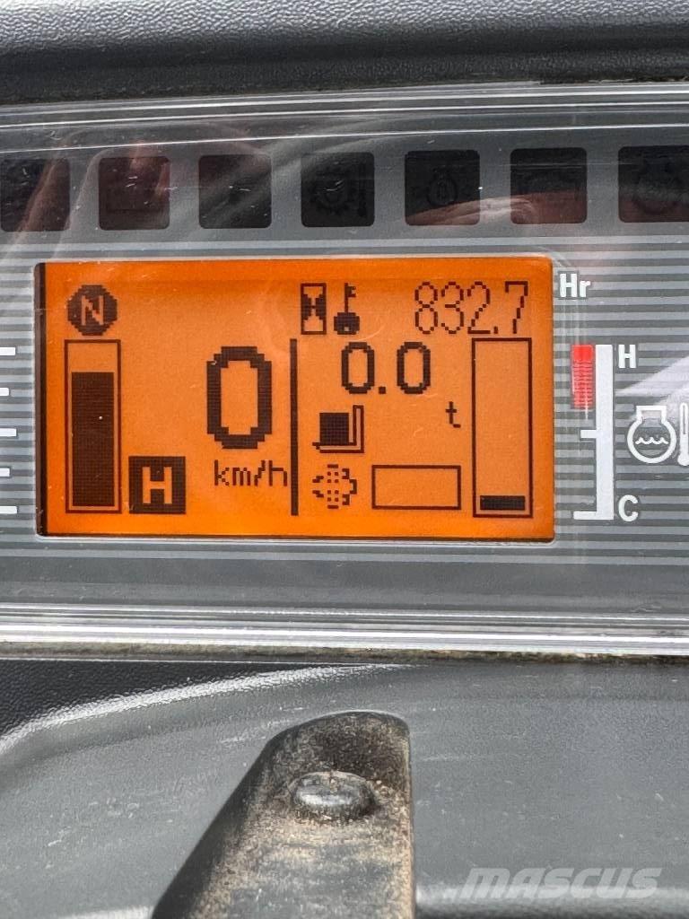 Mitsubishi FD 25 N3 Дизельні навантажувачі