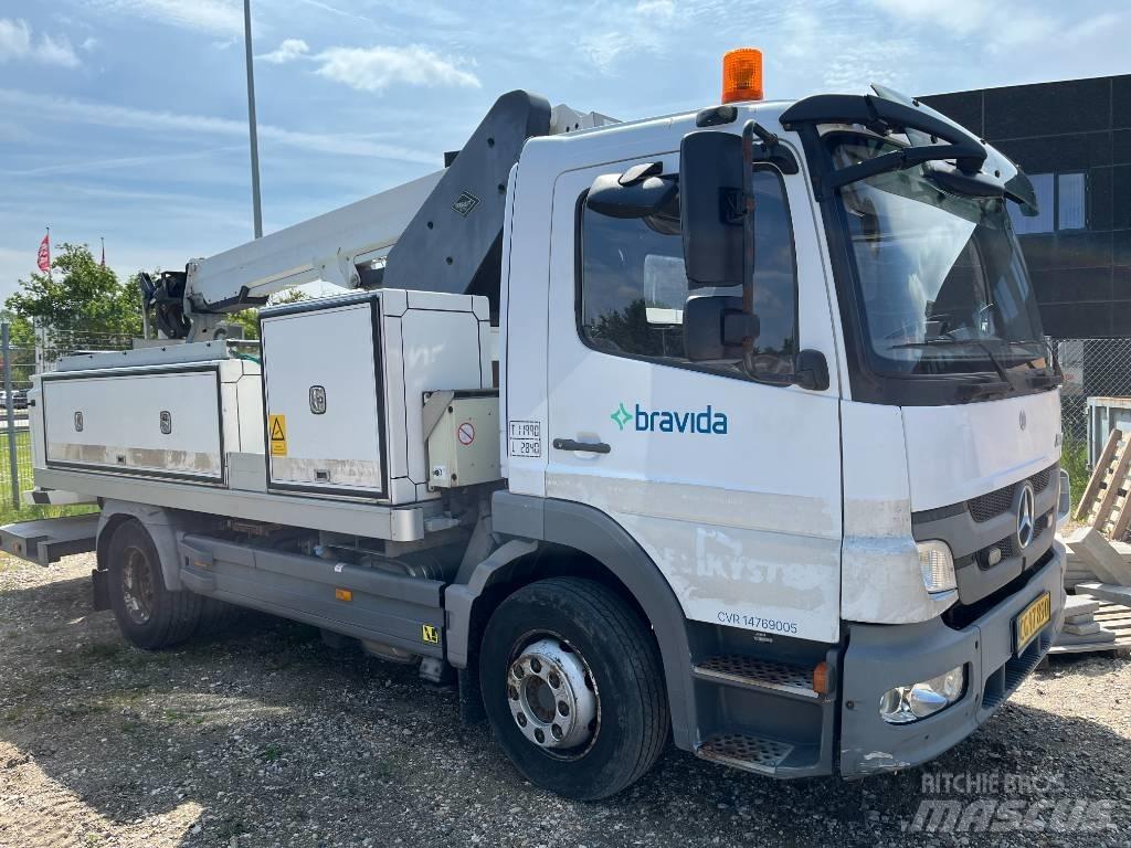 VERSALIFT VT-54-LF Автовишки на базі вантажівки