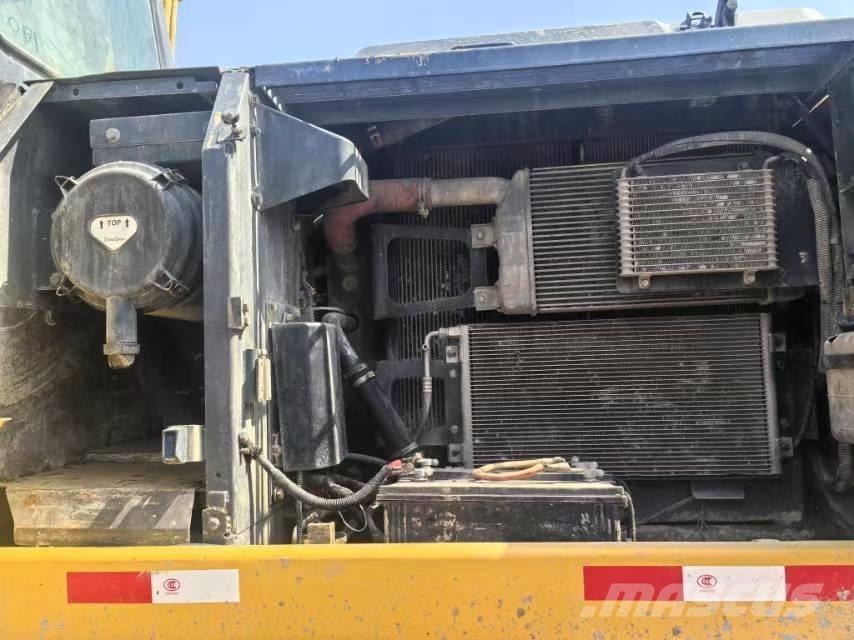 Sumitomo SH200 Гусеничні екскаватори