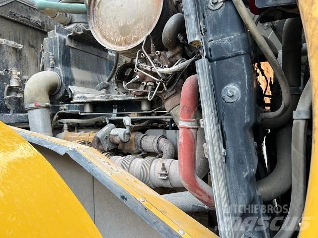 CAT 966 KXE Фронтальні навантажувачі