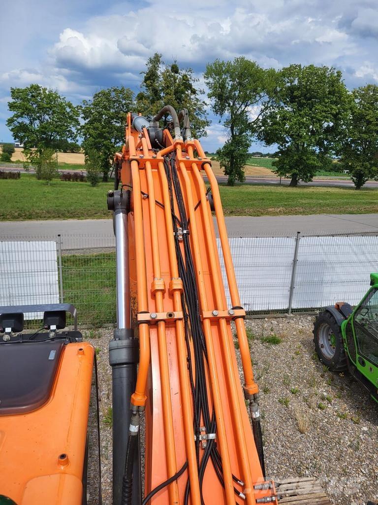 Doosan DX255LC-5 Гусеничні екскаватори