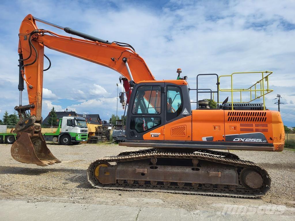 Doosan DX255LC-5 Гусеничні екскаватори