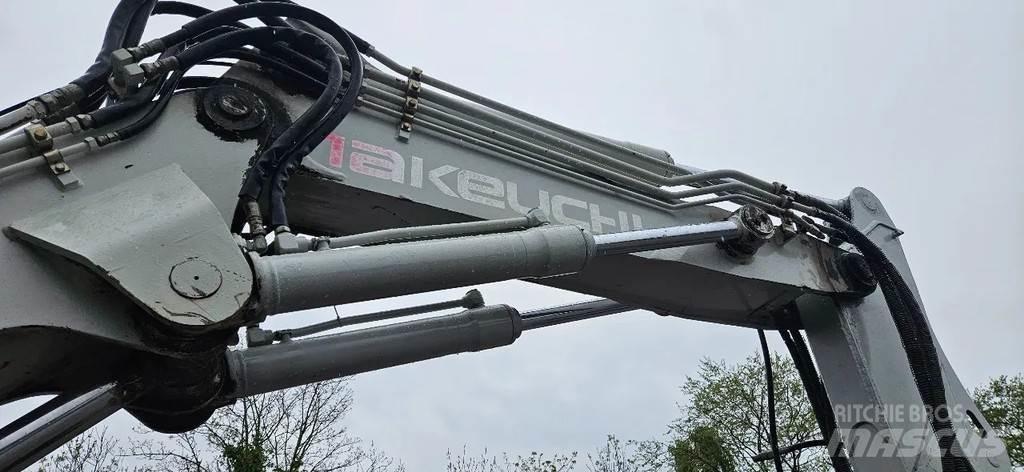 Takeuchi TB 175W Середні екскаватори 7т. - 12т.
