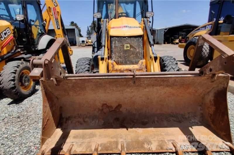 JCB 3CX 4X4 Екскаватори-навантажувачі