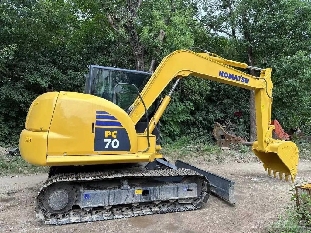 Komatsu PC70-8 Гусеничні екскаватори