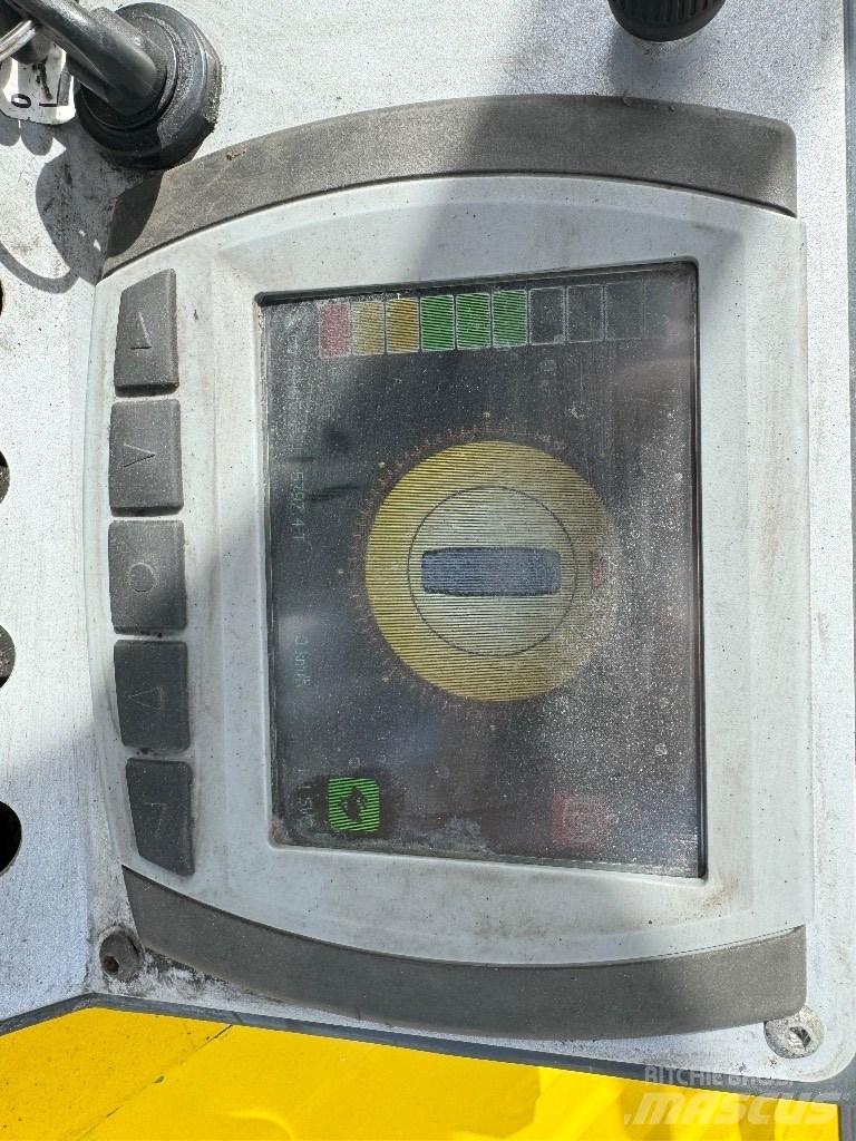 Combilift CBE3000 Чотириходові річ-траки