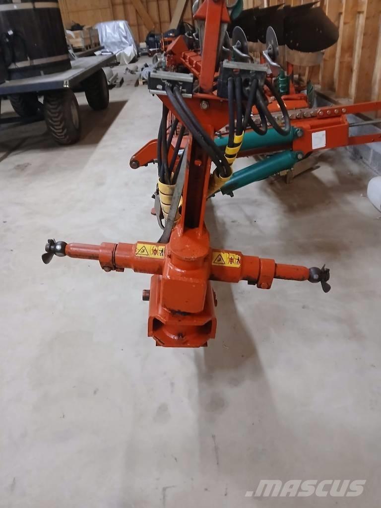 Kverneland PB100-8 Реверсивні плуги