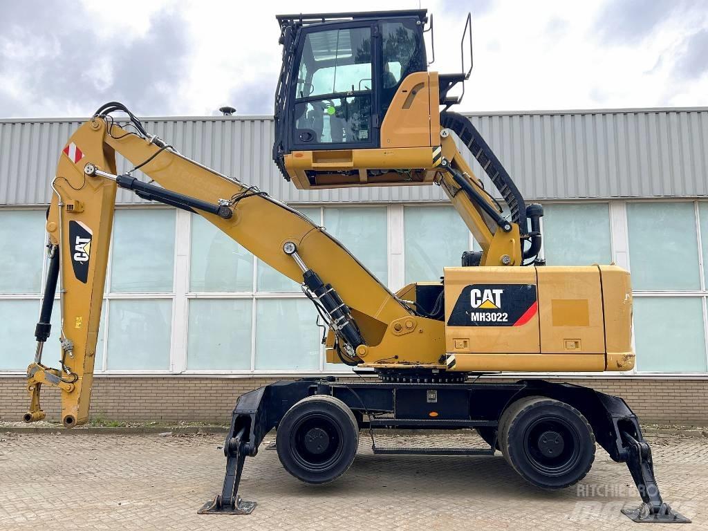 CAT MH3022  2015   CE Перевантажувачі металобрухту/промислові навантажувачі