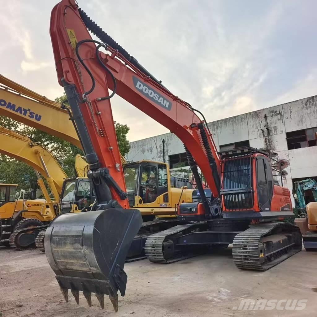 Doosan DX 300 LC Гусеничні екскаватори