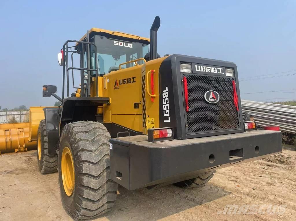 SDLG LG 958 F Фронтальні навантажувачі
