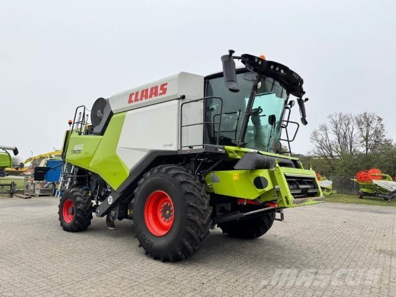 CLAAS TRION 650 Зернозбиральні комбайни