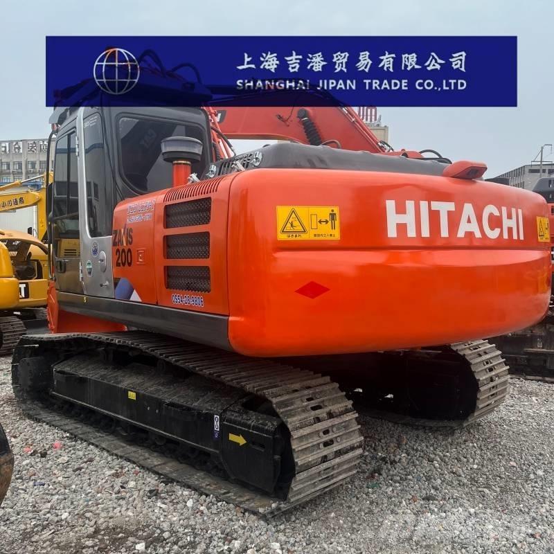 Hitachi ZX 200 Гусеничні екскаватори