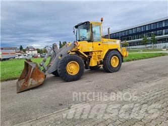 Volvo L70C Фронтальні навантажувачі
