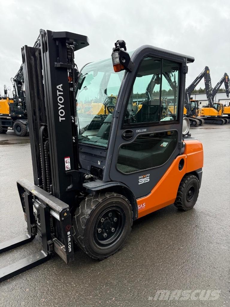 Toyota 02-8 FGJF 35 Газові навантажувачі