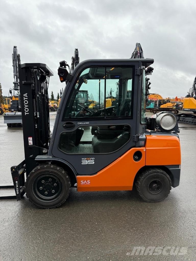 Toyota 02-8 FGJF 35 Газові навантажувачі