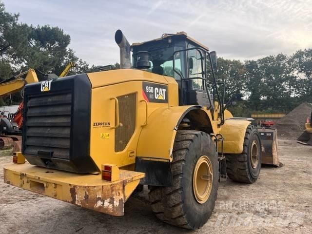 CAT 950 GC Фронтальні навантажувачі