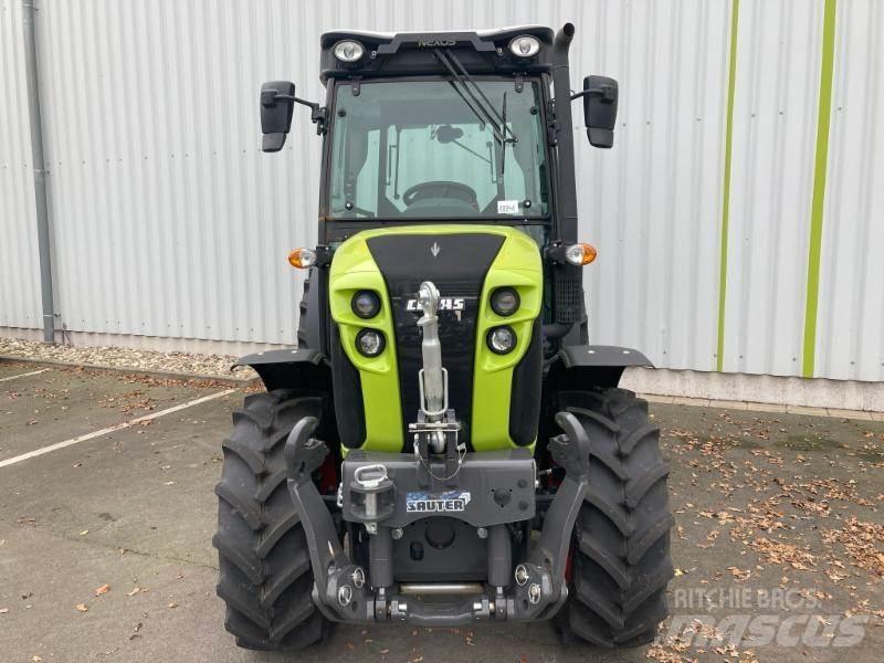 CLAAS NEXOS 260 L Трактори