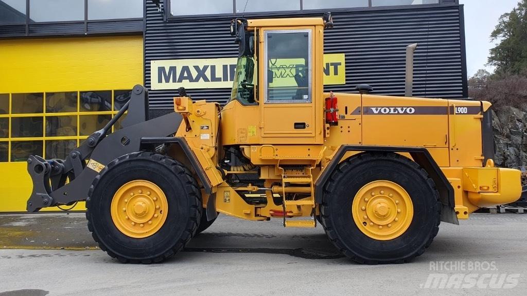 Volvo L 90 D Фронтальні навантажувачі