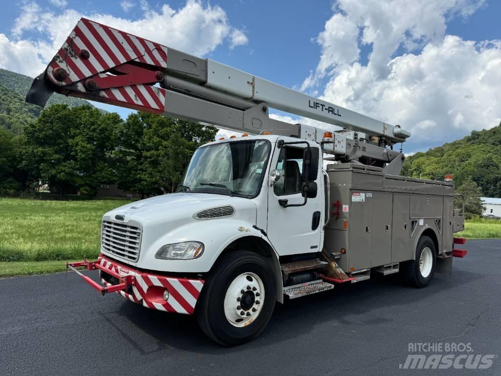 Freightliner M2 Автовишки на базі вантажівки